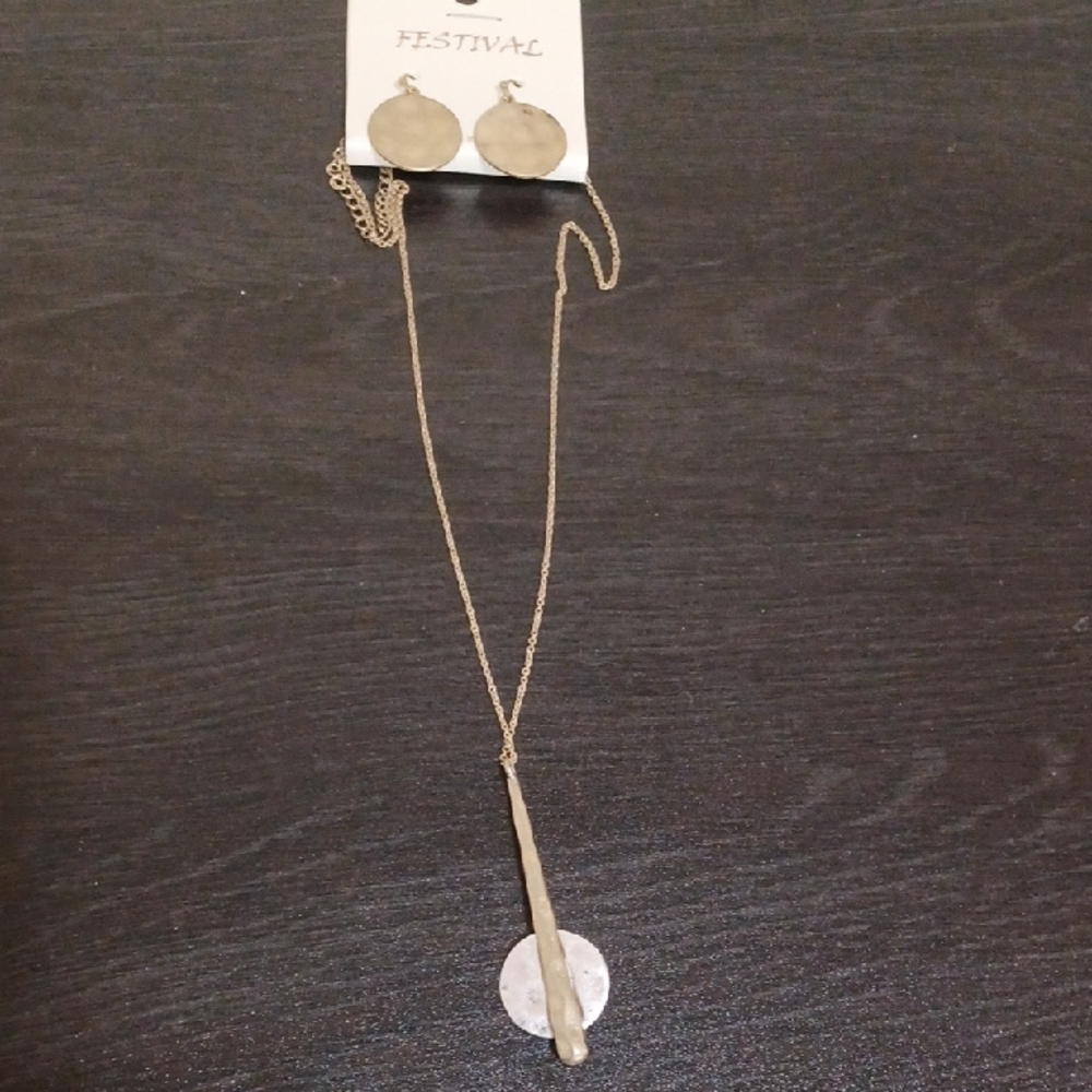 Two Tone Necklace and Earring Set